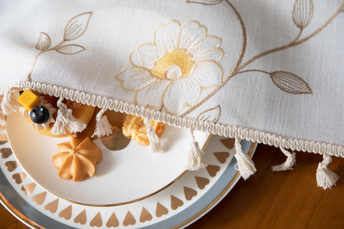 Tischdecke Einweg Gänseblümchen-Tischdecke Aus Kunststoff – 137 X 274 Cm, Weiß, Einweg, Rechteckig – Perfekt Für Partys, Baby-Shower, Geburtstage Und Frühlingsfeste